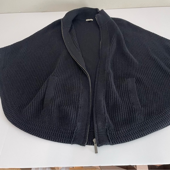Talbots Black Sweater Cape Poncho Zip Up Size Small Medium S/M - Picture 5 of 12
